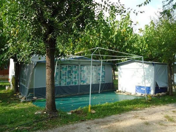 Camping Esponella מראה חיצוני תמונה